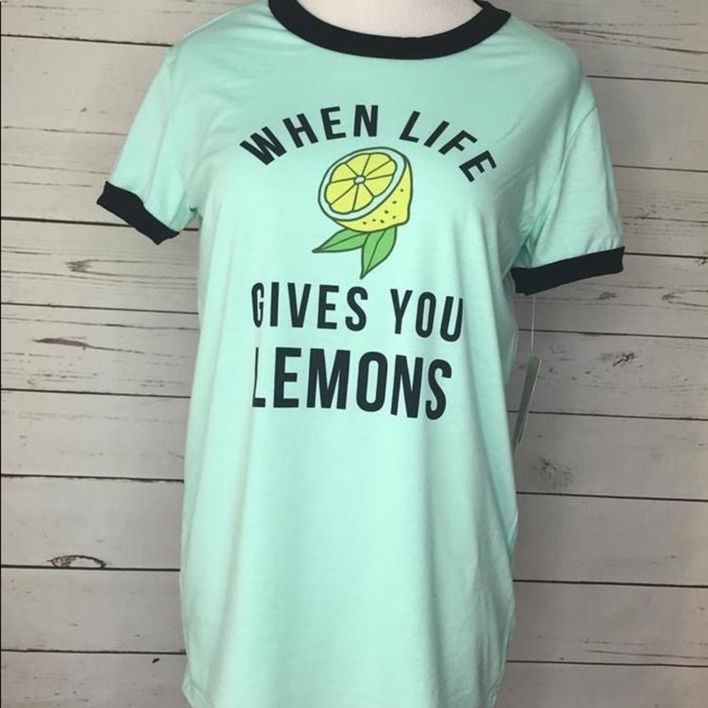 NWT Lularoe Liv Tee